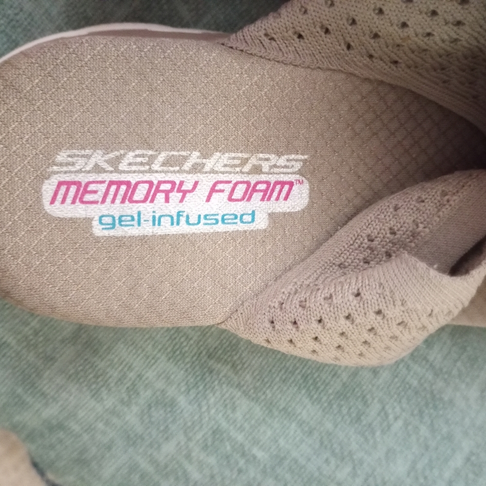 Skecker sandals